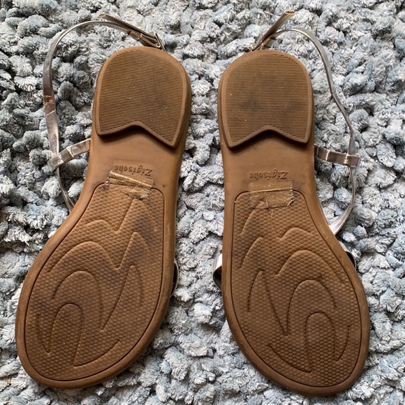 Silver metallic Roman sandals sz 6.5 - Picture 3 of 5